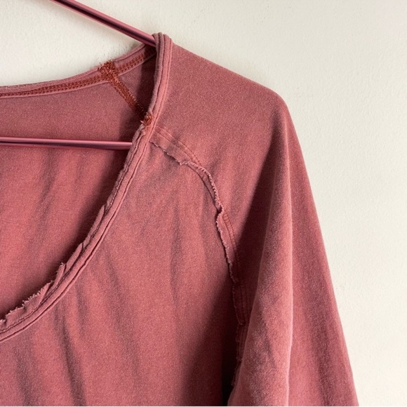 Free People long sleeve raw hem bodysuitt - Picture 3 of 8